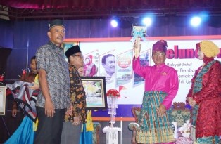 Launching Buku Biografi Wardan Berjudul - Saya dan Pembangunan