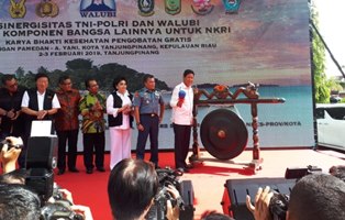 Hari Pertama, Ribuan Warga Padati Pengobatan Gratis Walubi di Tanjung Pinang