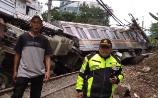 Korban Luka KRL KA 1722 Bertambah Jadi 17 Orang