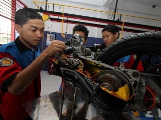 Lulusan SMK Paling Banyak Menganggur