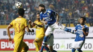 Saksikan Perjuangan Persib Bandung VS Mitra Kukar