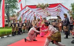 Upacara Pisah Sambut Kapolda Riau, Kental Nuansa Adat Melayu