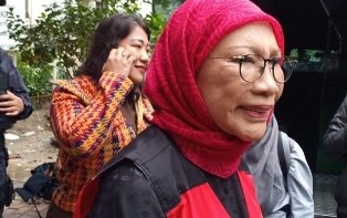 Permohonan Tahanan Kota Ratna Sarumpaet Ditolak