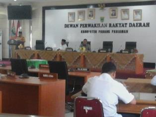 Baperda DPRD Padang Pariaman Bahas Ranperda LGBT dan Rabies