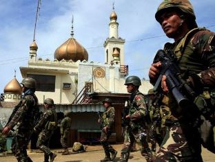 Umat Islam Berjibaku Lindungi Umat Kristen di Marawi