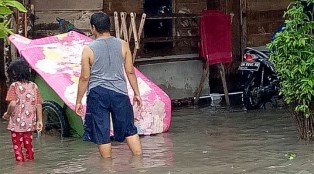 Drainase Buruk, Saat Hujan Sebagian Kota Jambi Kebanjiran