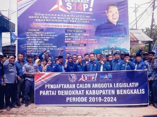 Bacaleg Demorat Bengkalis Daftar ke KPU