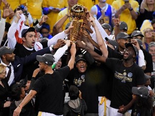 Warriors Juara NBA di Game Kelima