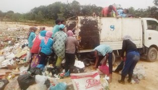 Tragis,! Pemulung Dipalak Oknum di TPS Zona I Air Hitam