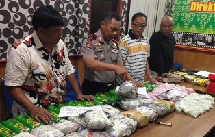 Tangkapan Terbesar, Polda Riau Amankan 40 Kg Sabu dan 160 Ribu Pil Ekstasi