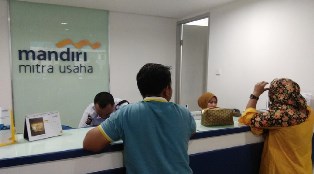 Teller Bank Mandiri Jalan Durian Cuma Satu, Diduga Bank Mandiri Tidak Perduli Pelayanan.