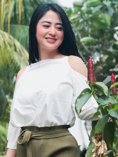 Dewi Persik Diisukan Buka Baju di Bali